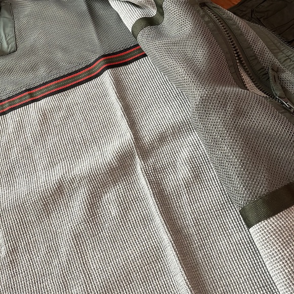 Nylon Vest GAP NWOT - Picture 5 of 8